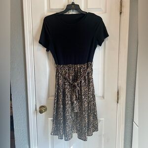 Short sleeve, midi length